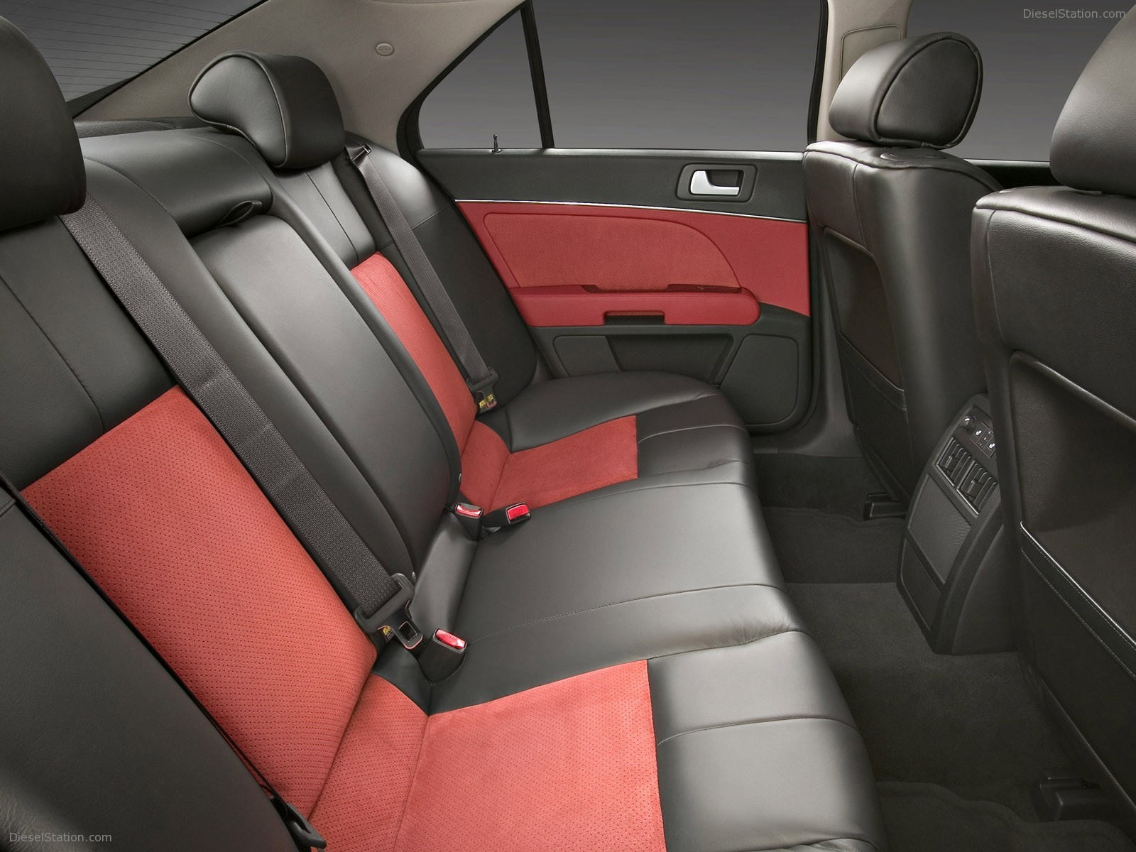 Cadillac STS V